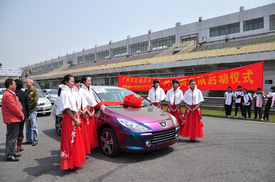 深圳康士柏公司与广州市交通技师学院联合赛车队启动仪式暨赛道驾驶体验日活动在广东国际赛车场拉开帷幕！