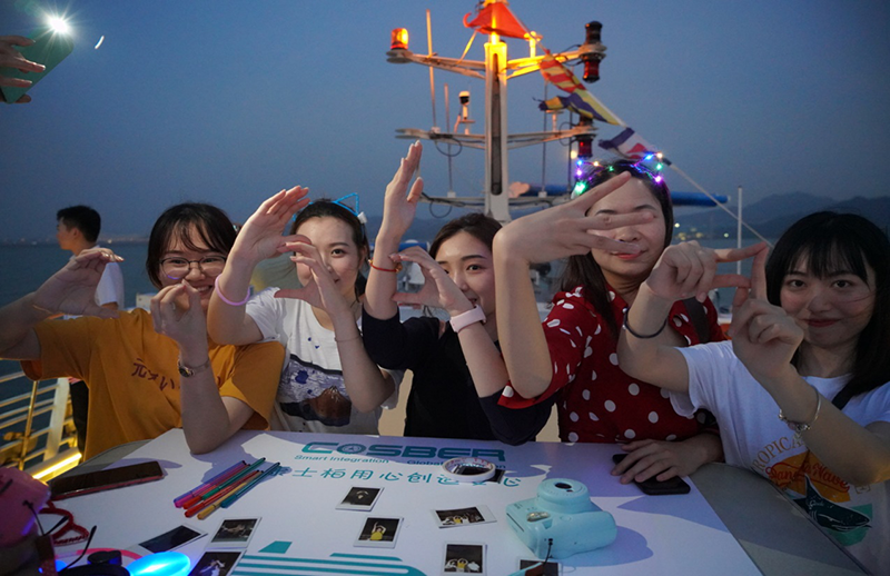 海上看深圳，凝心聚力，从“心”启航